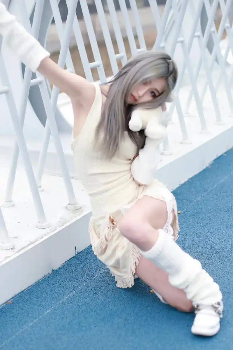 真人手办desu手动狗头