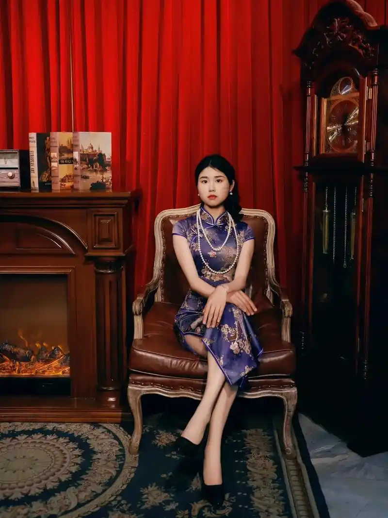 爱你恨你,问君知否#旗袍 #年代感 - 抖音