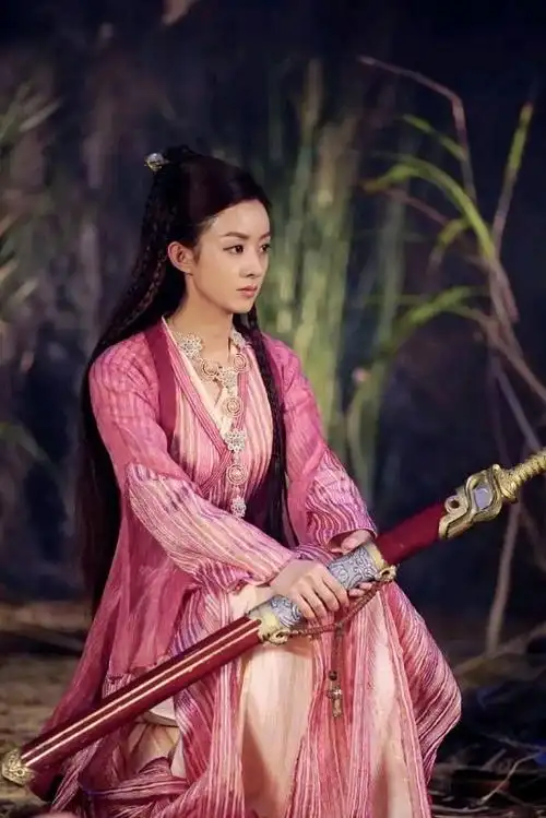 赵丽颖:娱乐圈当之无愧的"仙女",高颜值,剧照更美