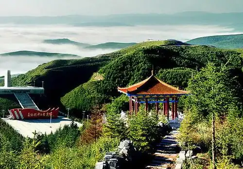 p>六盘山,是中国最年轻的山脉之一.