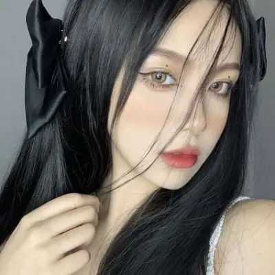 沫兮高冷气质唯美成熟女生头像