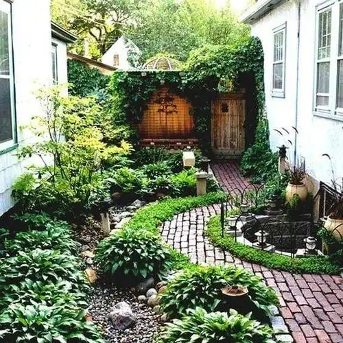 怎么潜入别人家自己家的院子设计不好看为何不看看别人家是怎么设计的