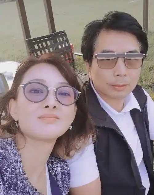 郭冬临的妻子到底是谁?_牛莉_老婆_美女