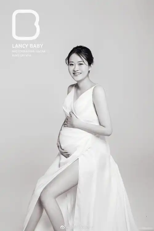 这组超美孕妇照迷人的一塌糊涂身上自带一种特殊的孕妈气质浑身