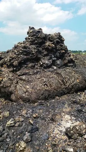 五大连池-火山熔岩石