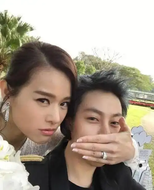 唱片|陈冠希|周扬青|林弯弯|皇甫圣华|音乐专辑_网易订阅