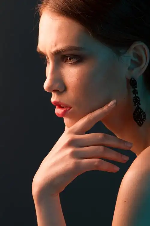 素材来源于网络,侵权请联系下架!