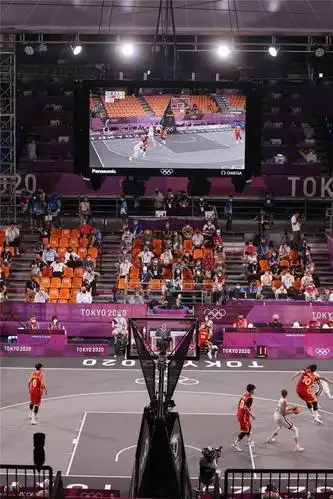 创造历史!中国三人女篮获东京奥运会铜牌,现场高清图来了