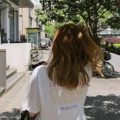 女生头像高清背影,高清好看的头像背影女生图片