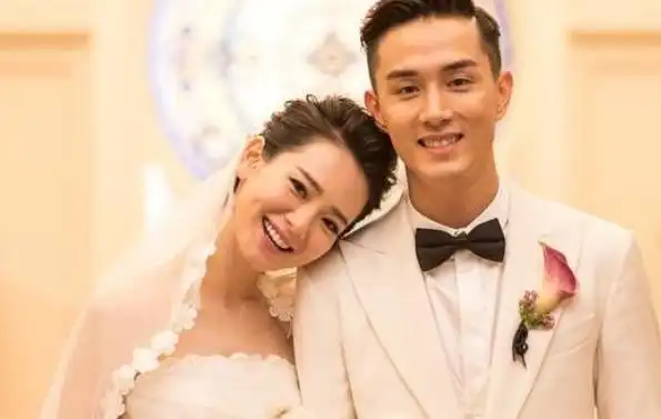 戚薇的老公李承铉不仅长得帅,背景也很强大,他有什么样的背景呢?