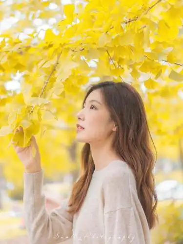 适合单人拍照的9个拍照姿势自然不做作拍出各种好看照片