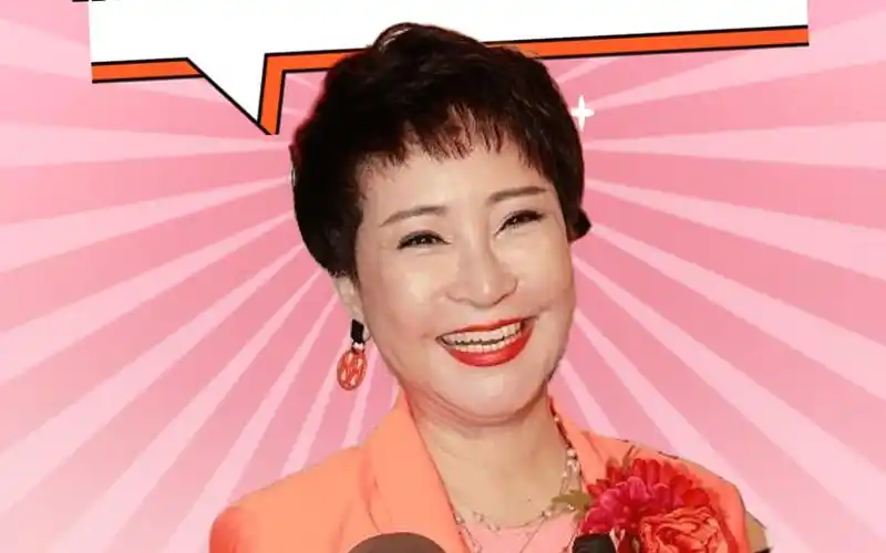 当年谢贤欠上千万赌债被抓,狄波拉精心打扮一番,深夜敲开了赌王的门