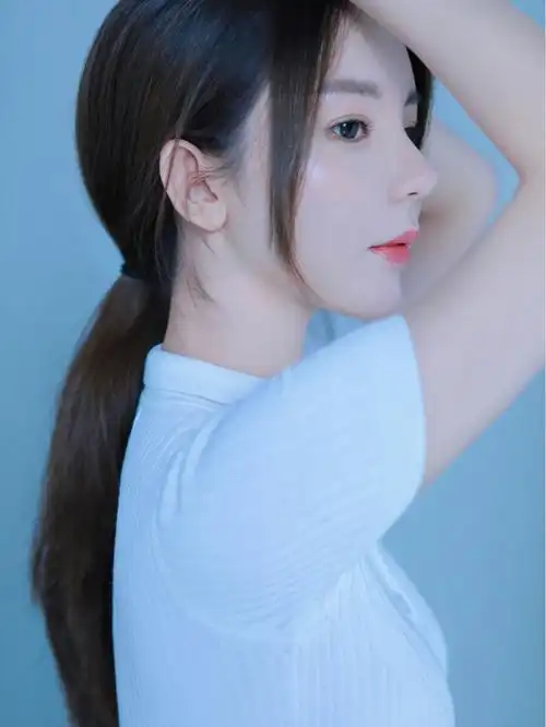 清新脱俗的美少女 - 清新甜美可爱 - 图虫