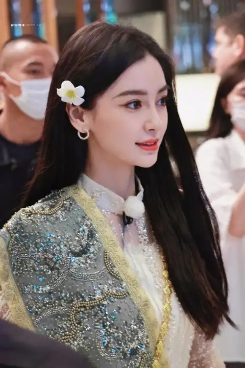 angelababy超话黑长直@angelababy383936323736跑男上班