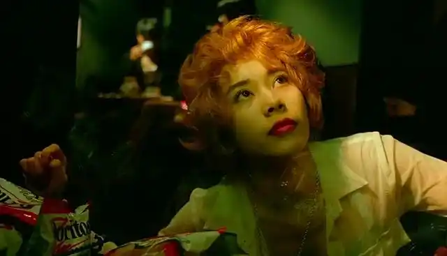 莫文蔚爱情是个什么的东西(女神莫文蔚的美丽人生)(8)