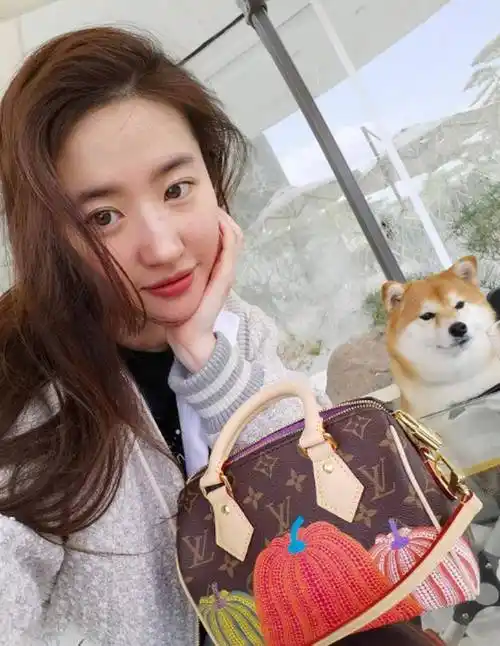 为何刘亦菲单身至今?不是没人想娶,看完这些照片你就明白了!