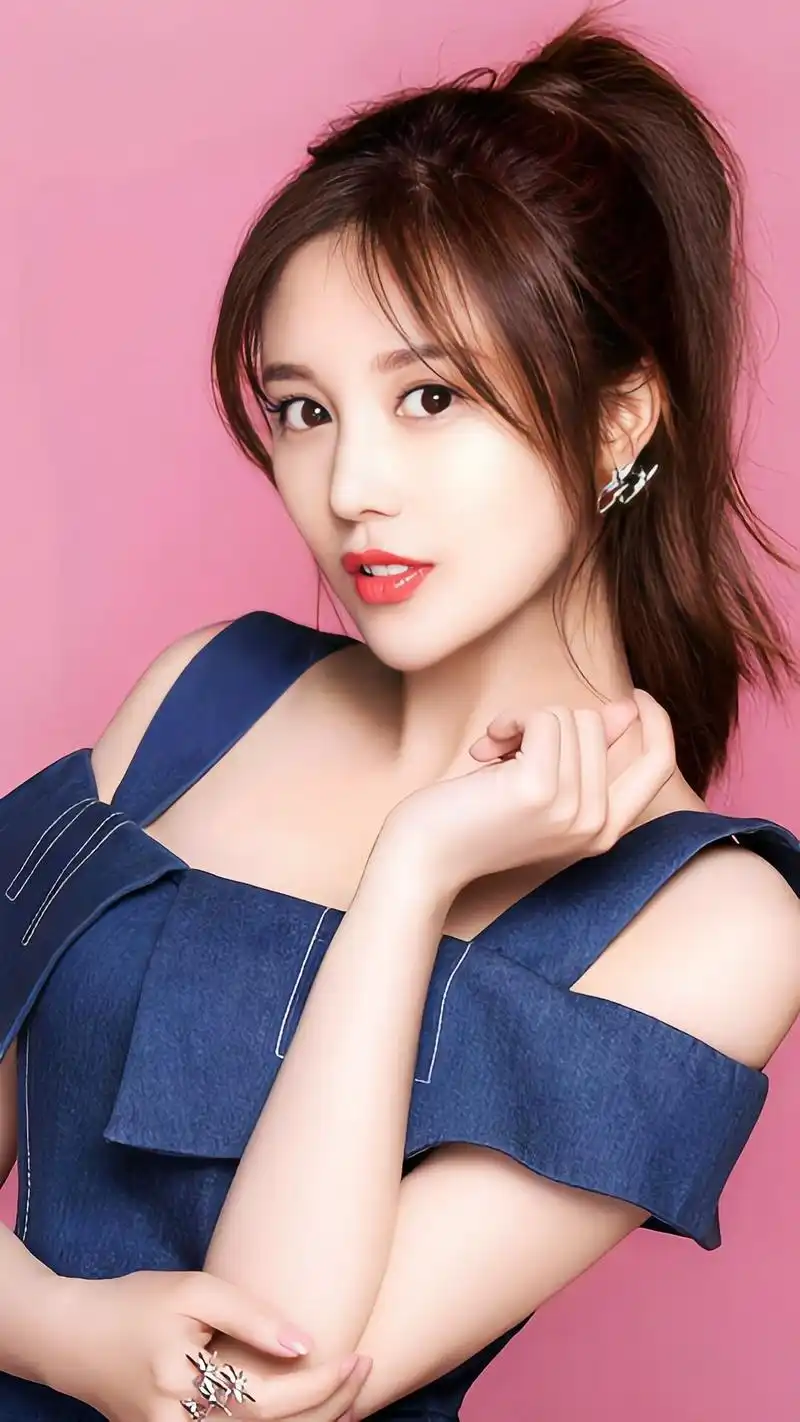 影视演员邬靖靖高清写真集