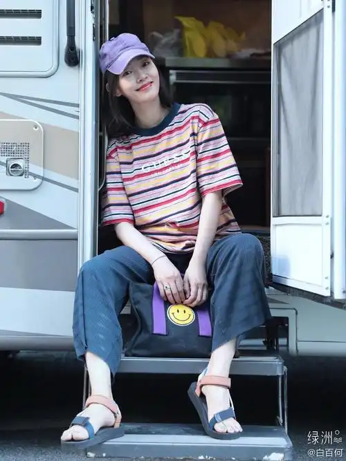 12.25更新,据说这叫ootd# 女明星穿搭之白百何.