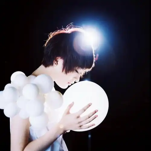 我爱曾轶可 从2009年 从那个暑假 我的13岁开始 第一首歌 是最天使 我