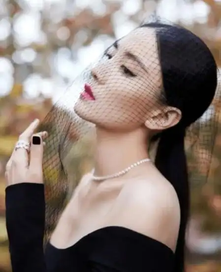 善恶到头终有报43岁无人敢娶的宋佳早已走上了另一条道路