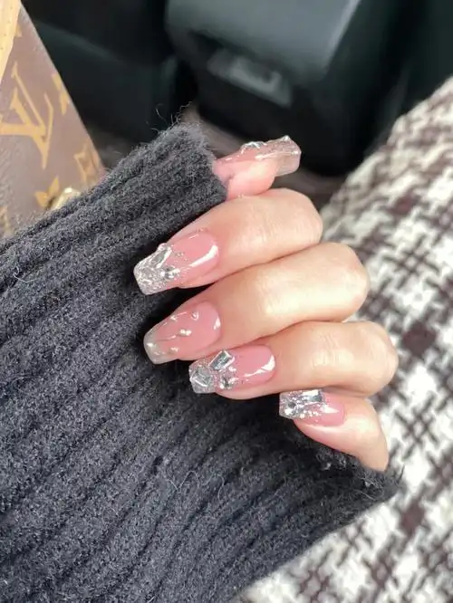 在小红书刷到的爆款美甲 上手真的太好看了!