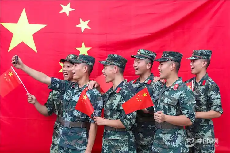 经典军旅镜头2021多彩军营篇等你投票