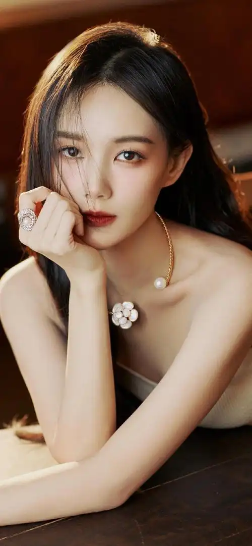 清新可爱李一桐锁屏壁纸