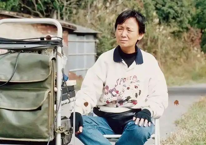 坐拥双妻的董今狐:小三赚钱养家,正妻主动离婚,俩妻子情同姐妹|王玫