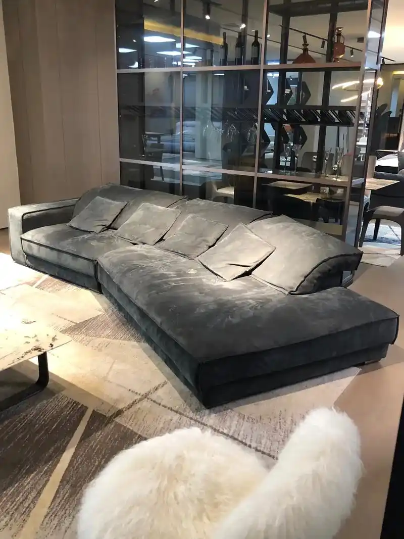 baxter布达佩斯大斜角沙发.意大利同款全磨砂皮大斜角异形 - 抖音