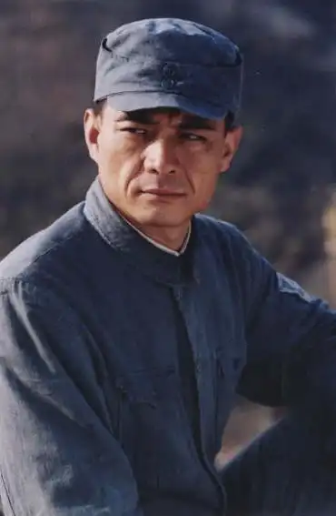 资料图片:王新军帅气剧照写真--峥嵘岁月