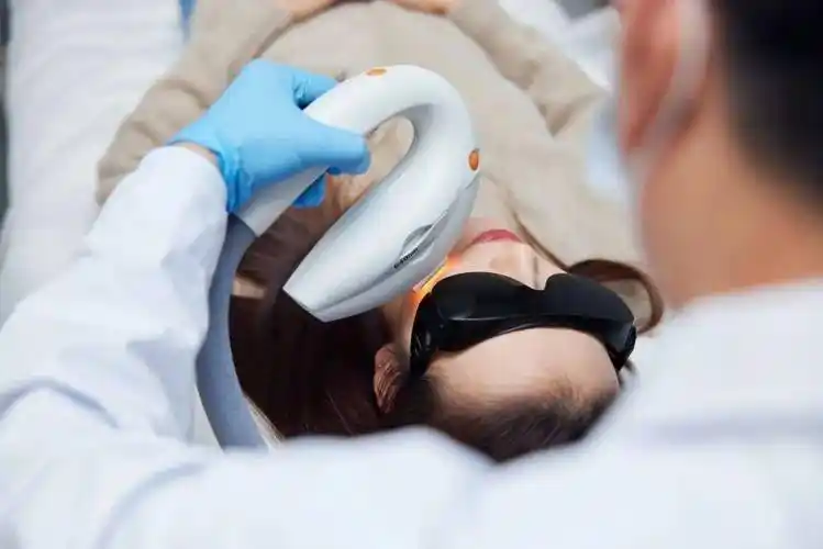 m22,opt,bbl,光子嫩肤那么多选择,我想改善暗沉要怎么选?