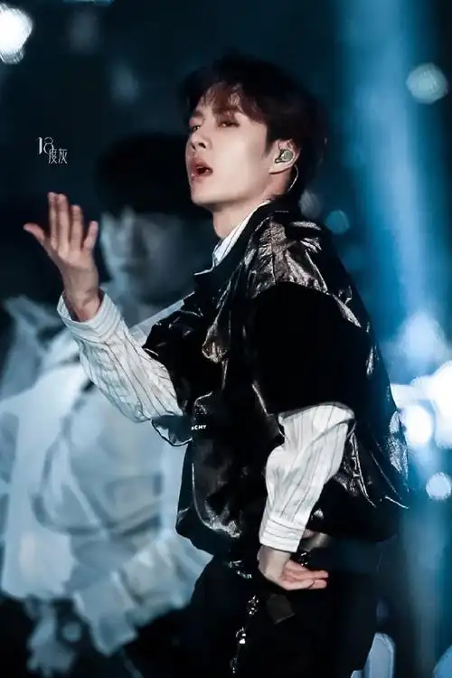 王一博星光大赏##腾讯视频星光大赏#2019年&2020年王一博星光大屯