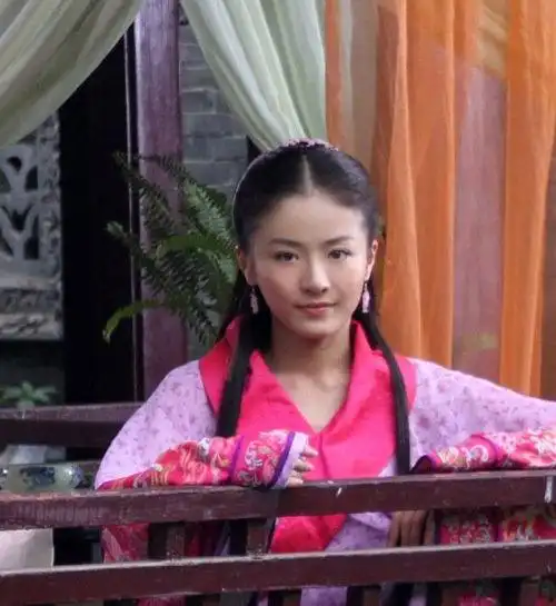 主题:贡米这个小姑娘感觉不比刘亦菲差啊