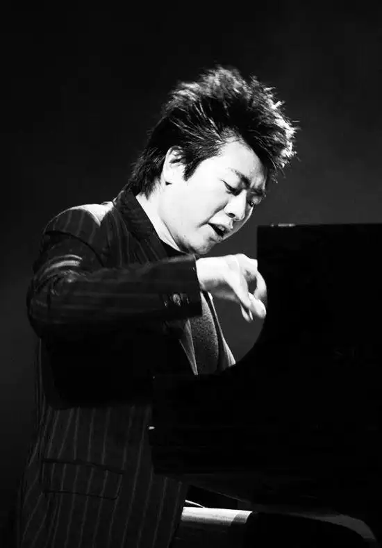 郎朗旋风再飙英伦 连续演奏贝多芬全套协奏曲