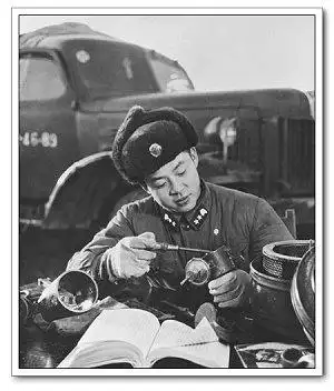 1949年8月 雷锋家乡解放,安庆乡人民政府成立,雷锋担任过儿童团