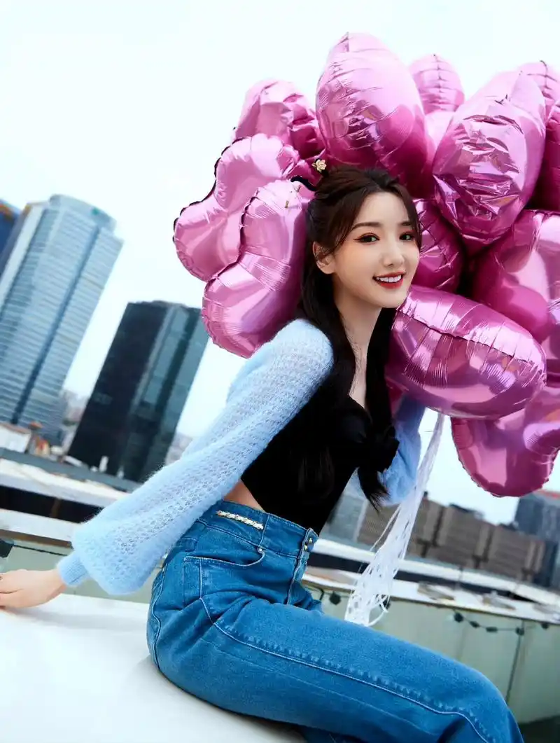 毛晓彤这个造型太好看了!