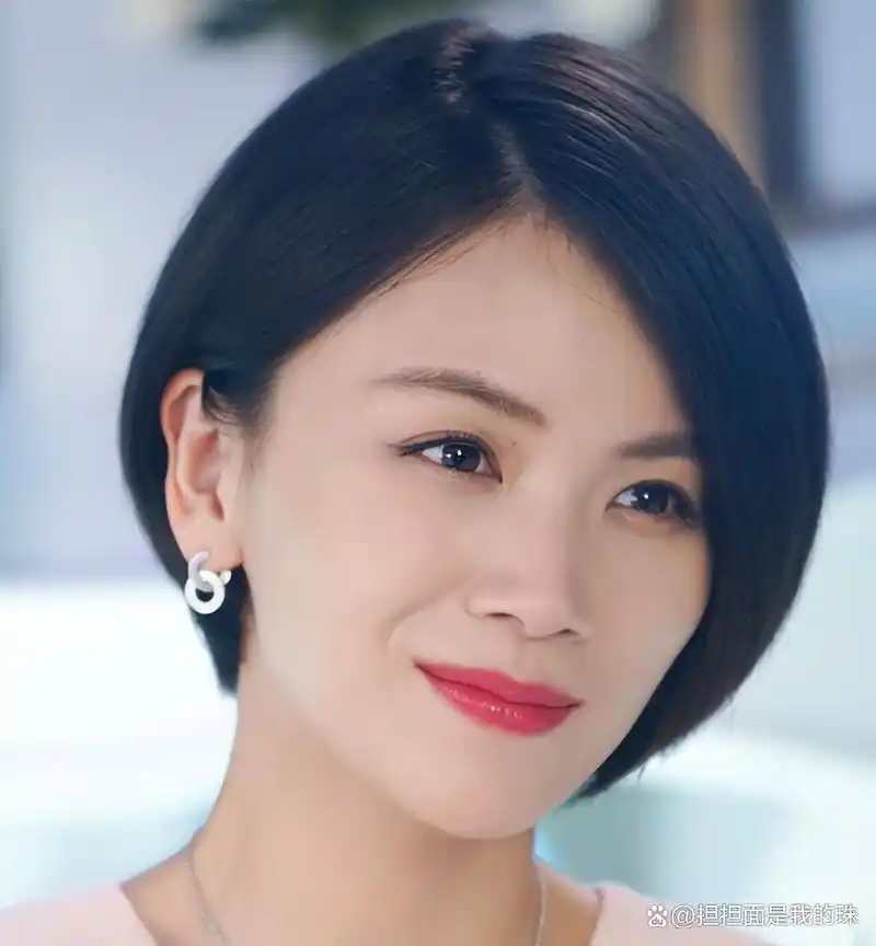 她是陈思诚前女友,长相似刘涛,嫁入豪门半年即离婚,如今怎样了