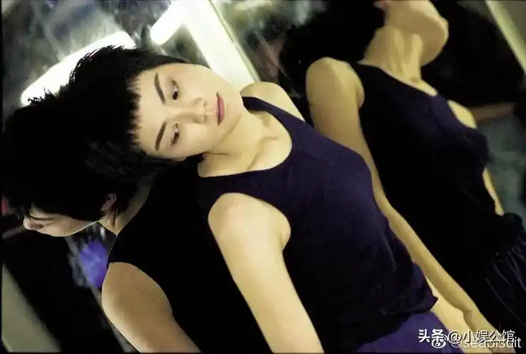 王家卫《重庆森林》王菲剧照美图,皮质独一无二,绝美