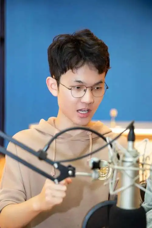 1/22北京航空航天大学2021-04-13 13:56:35