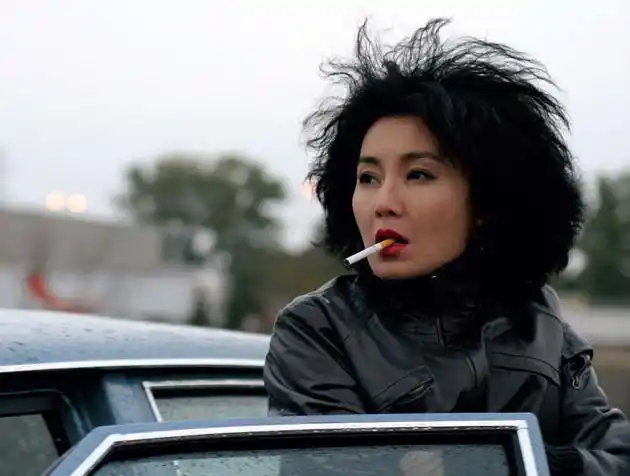 唱摇滚穿皮衣 52岁张曼玉的叛逆人生才刚刚开始