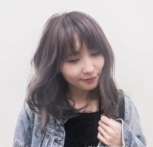 一组美丽的女生茶色系染发图片