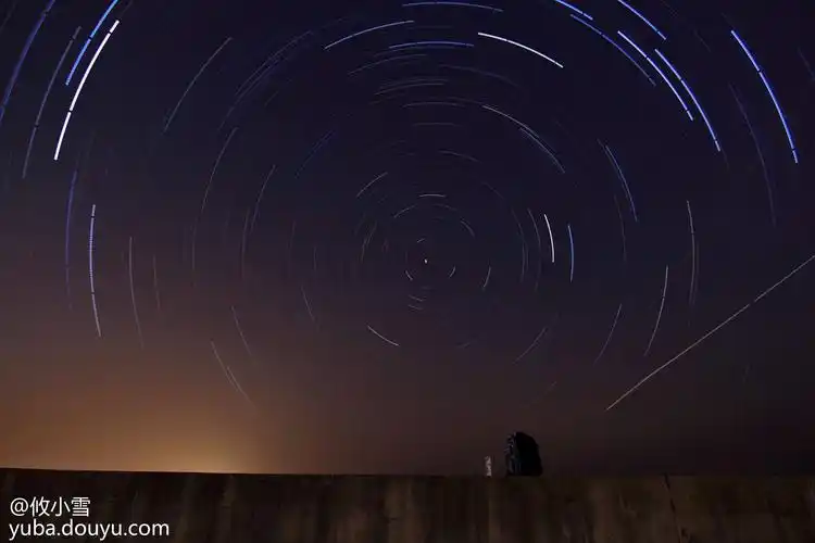 最近晚安电台的背景图,请收下