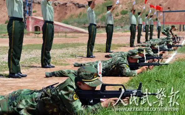 青海武警开展"武状元"比武屡创训练纪录(图)