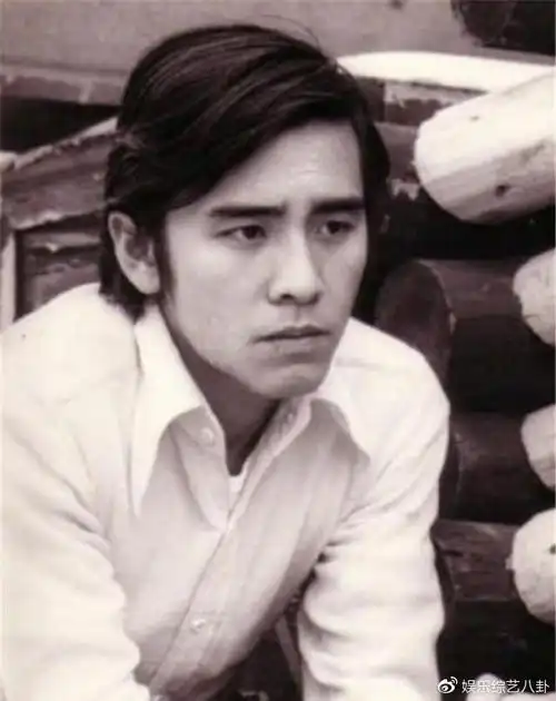 导演尔冬升曾怀疑周杰伦是姜大卫私生子:完全就是我哥年轻时