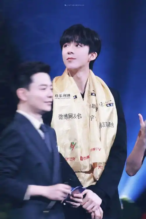 摩登兄弟超话|#刘宇宁最受欢迎男歌手#【舞台向2023|0828东方风云榜盗