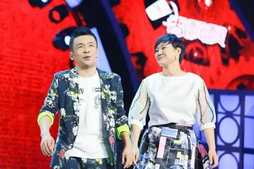 前妻崔丹助阵周云鹏同台复赛 (1)