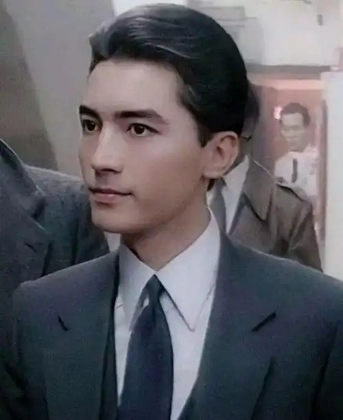 致敬经典,神仙演戏!张国荣《霸王别姬》vs尊龙《蝴蝶君》