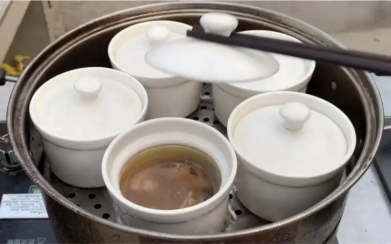 难怪广东人一年四季爱喝的炖盅,这款汤能清热养肝,降血脂