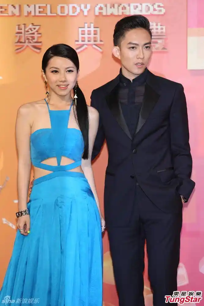 林宥嘉与邓紫棋牵手走红毯 悉心照顾甜蜜