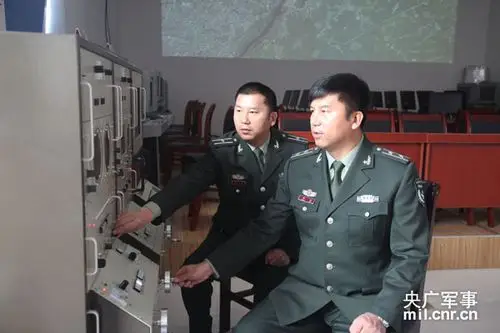 沈阳北大营某预备役高炮团一对孪生兄弟的国防情